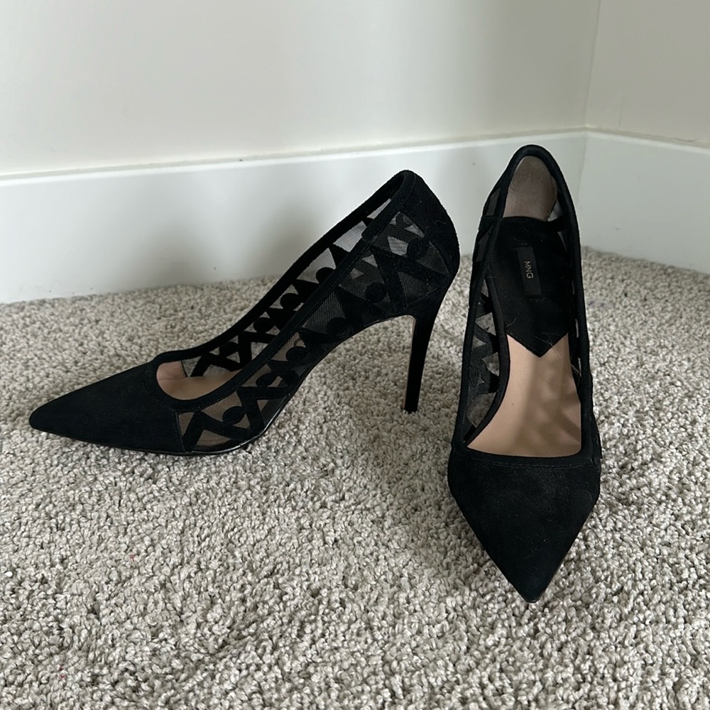Black Aria art deco suede and mesh Mango heels